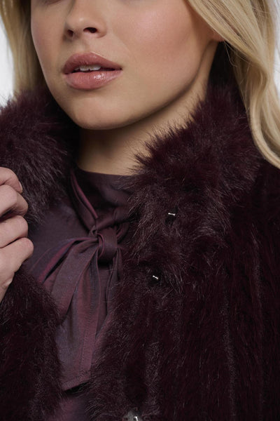 Waistcoat with closure