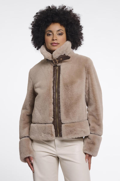 Short faux fur jacket