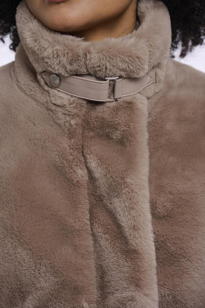 Short faux fur jacket