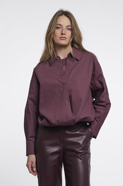 Wrap blouse with fixed innerto