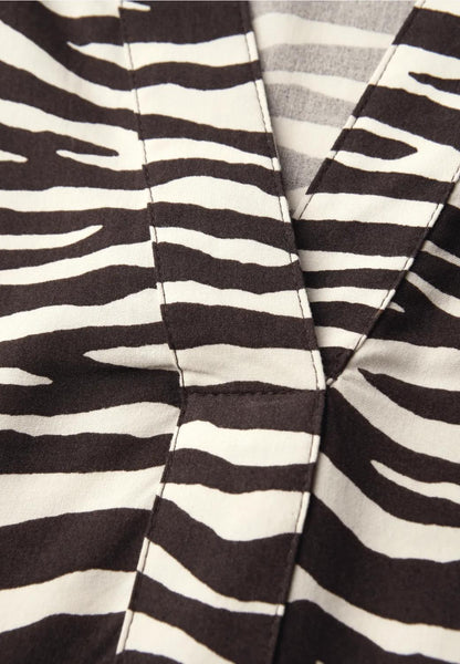 LTD QR Splitneck tunic blouse