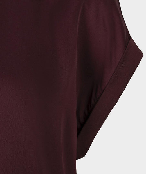 T-shirt roll up slve satin