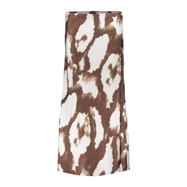 Skirt cow