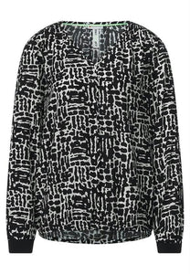 Printed v-neck blouse w pipin